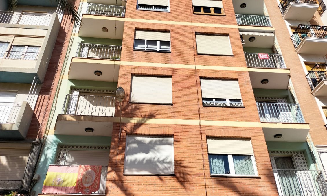 Segunda mano - Apartamento -
Sax - Inland
