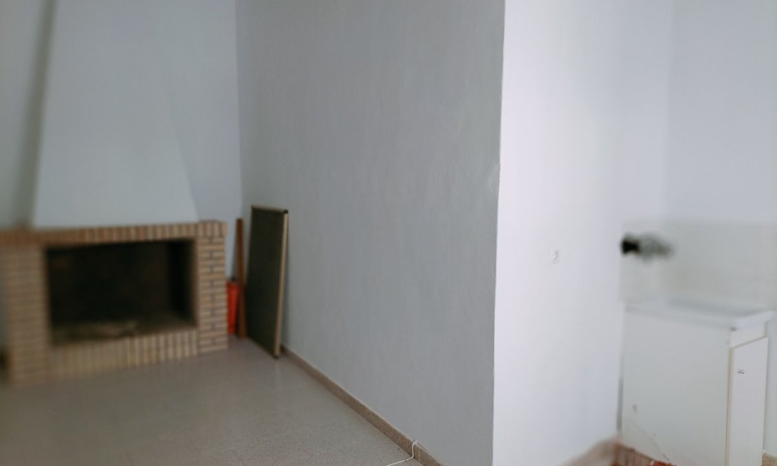 Wiederverkauf - Town House -
Sax - Inland