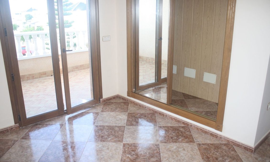 Segunda mano - Town House -
Los Altos - Costa Blanca