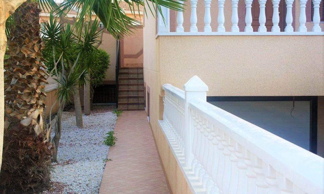 Segunda mano - Town House -
Los Altos - Costa Blanca