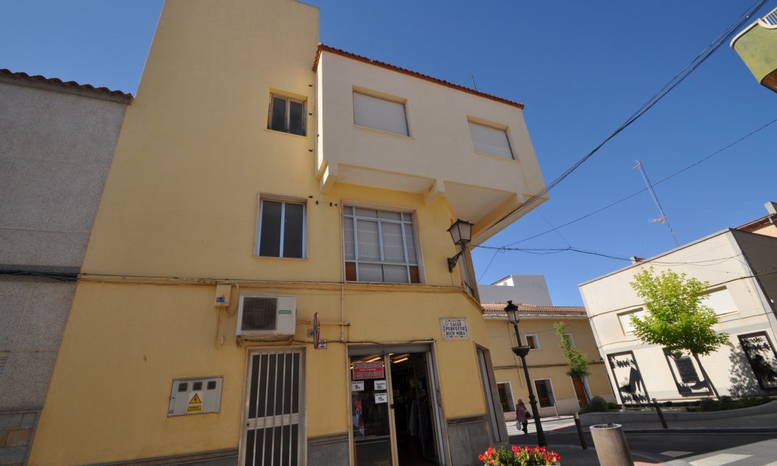 Segunda mano - Apartamento -
Pinoso - Inland