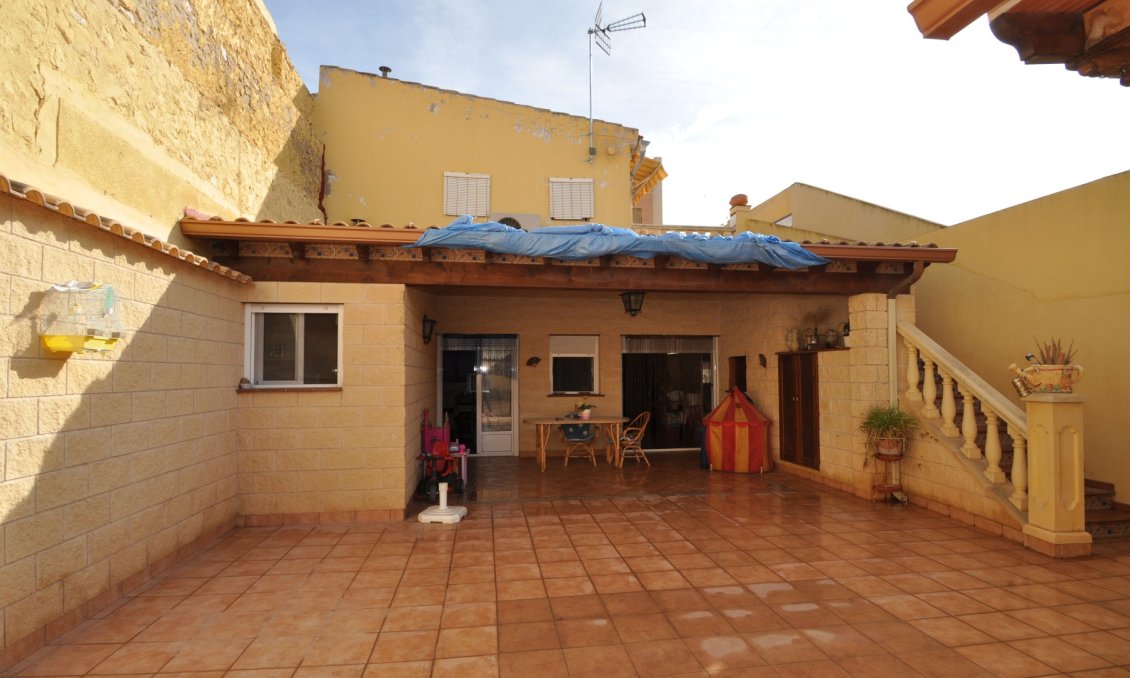 Segunda mano - Town House -
Pinoso - Inland