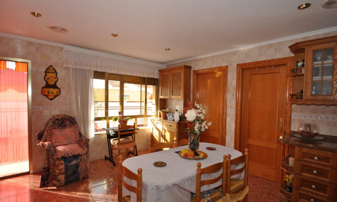 Segunda mano - Town House -
Pinoso - Inland