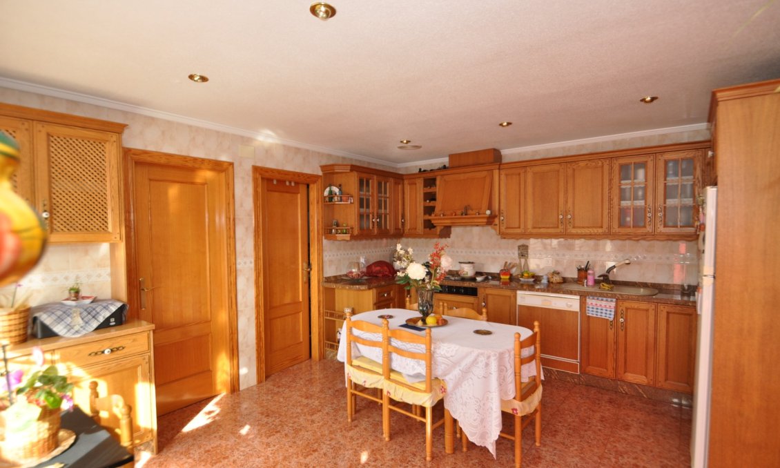 Segunda mano - Town House -
Pinoso - Inland