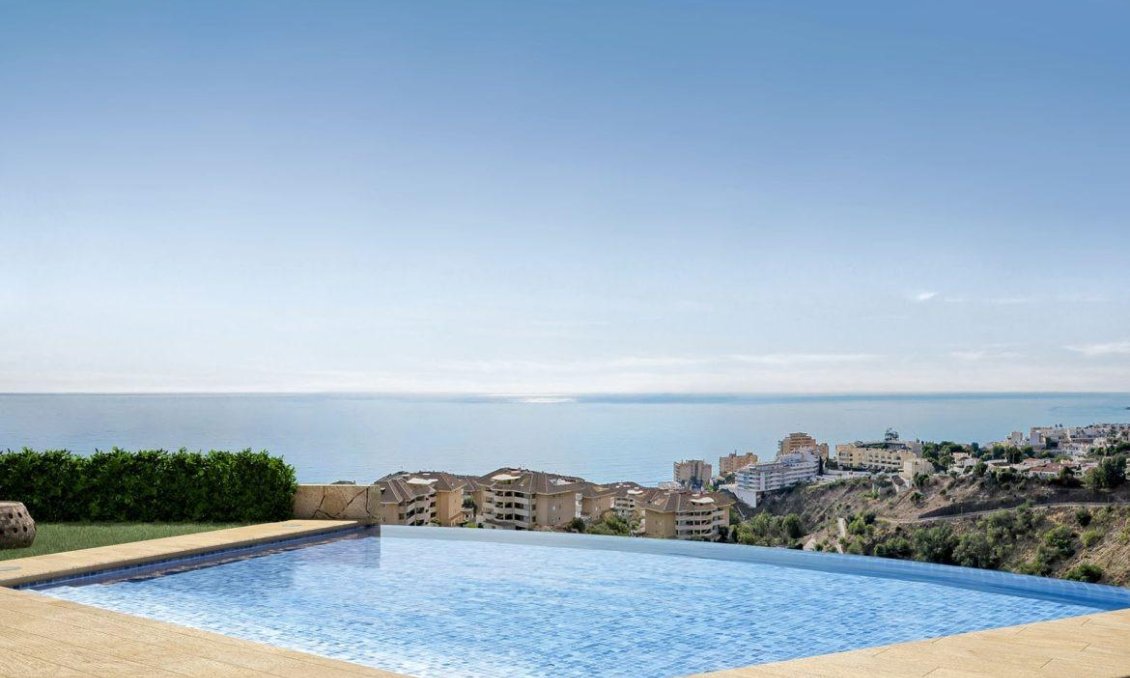 Obra nueva - Town House -
Fuengirola - Higueron