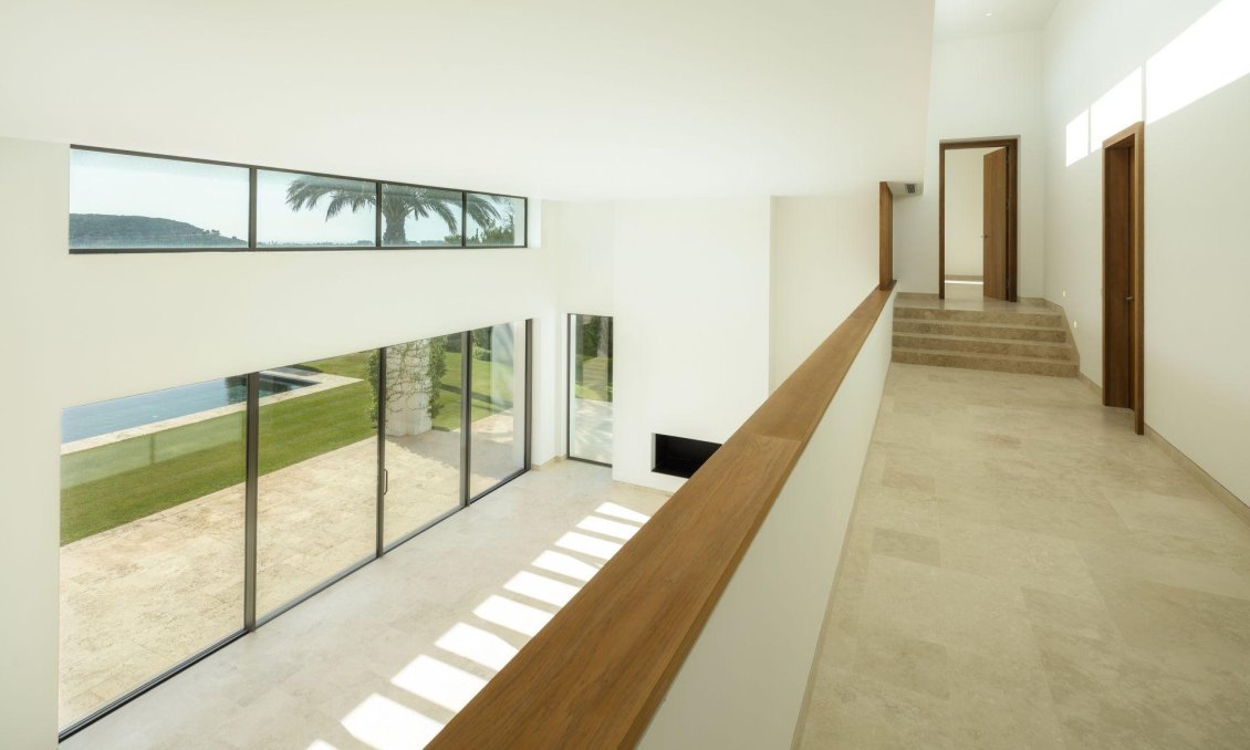 Új építésű - Villa -
Casares - Pedregales