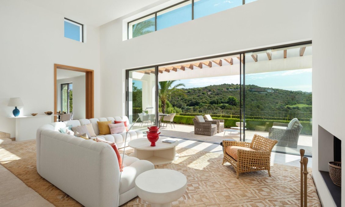 Obra nueva - Villa -
Casares - Pedregales
