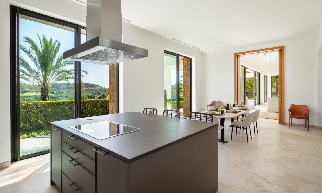 Obra nueva - Villa -
Casares - Pedregales