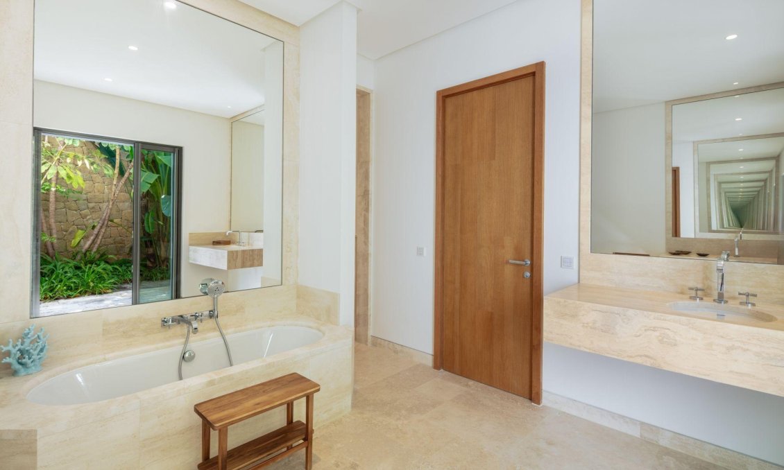 Obra nueva - Villa -
Casares - Pedregales