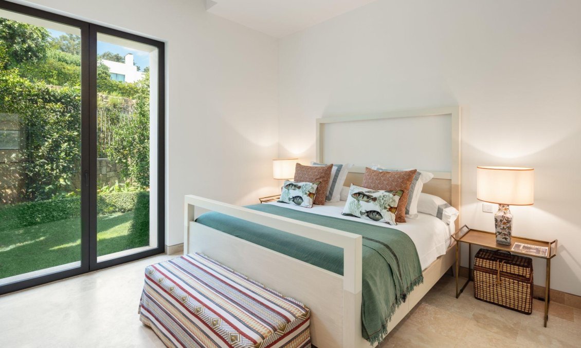 Obra nueva - Villa -
Casares - Pedregales