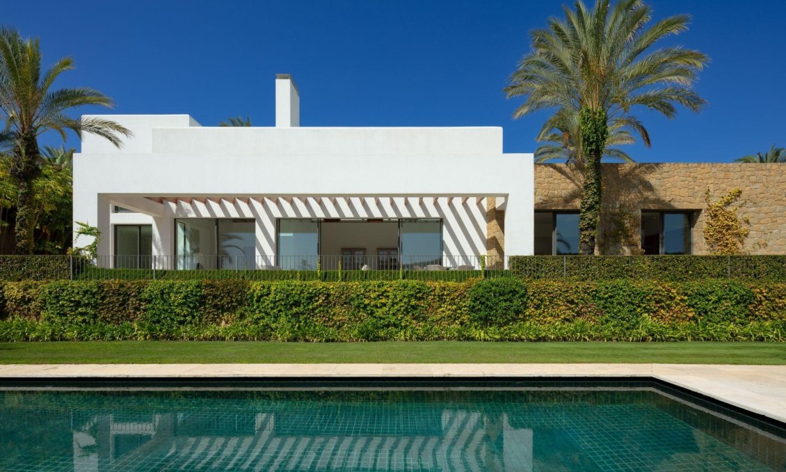 Obra nueva - Villa -
Casares - Pedregales