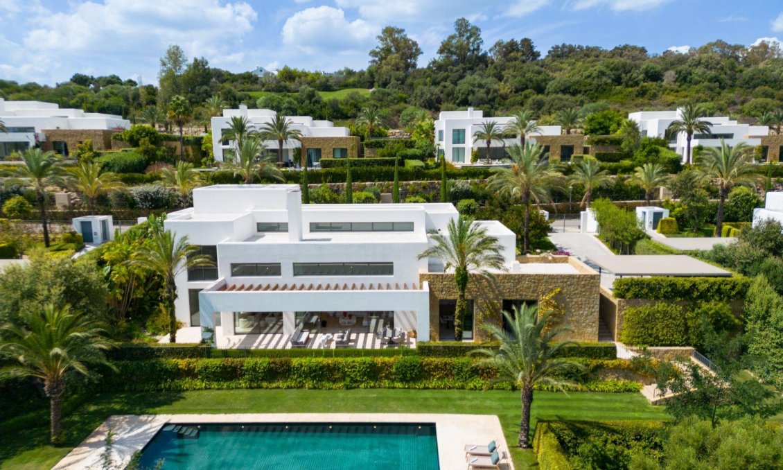Obra nueva - Villa -
Casares - Pedregales