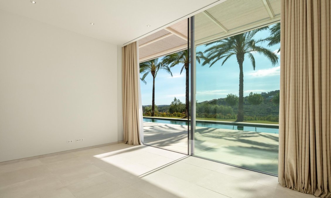 Obra nueva - Villa -
Casares - Pedregales
