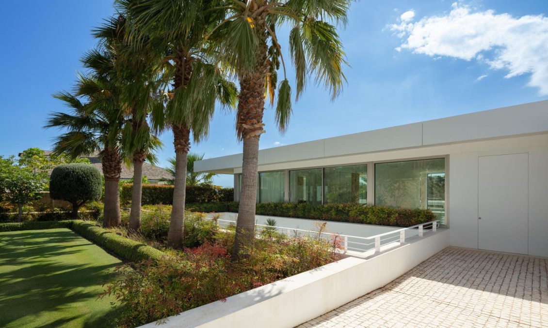 Obra nueva - Villa -
Casares - Pedregales