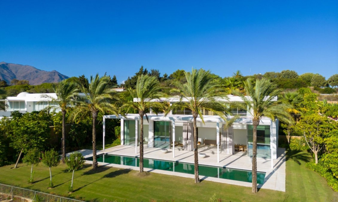 Obra nueva - Villa -
Casares - Pedregales