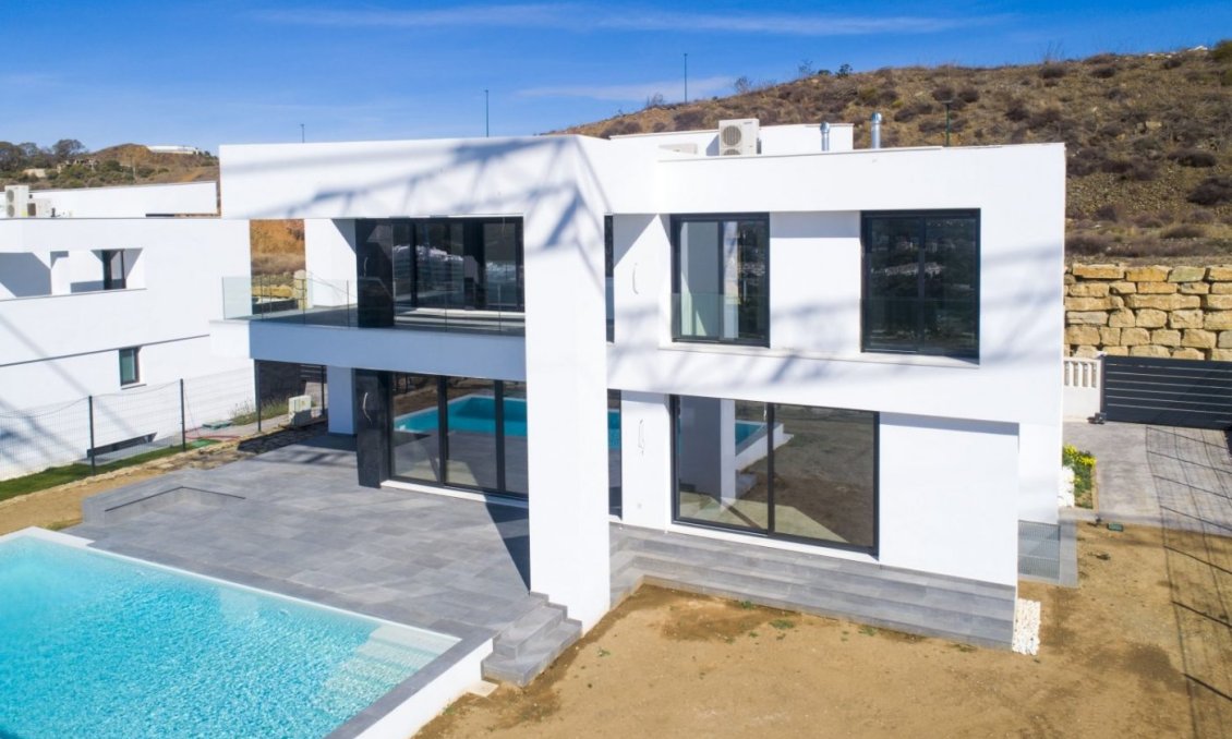 Obra nueva - Villa -
Málaga - Limonar