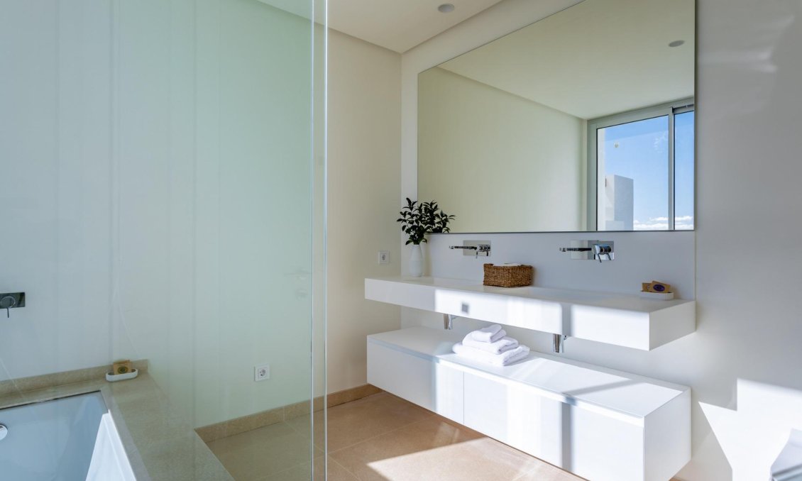 Obra nueva - Apartamento -
Benahavís - Parque Botanico