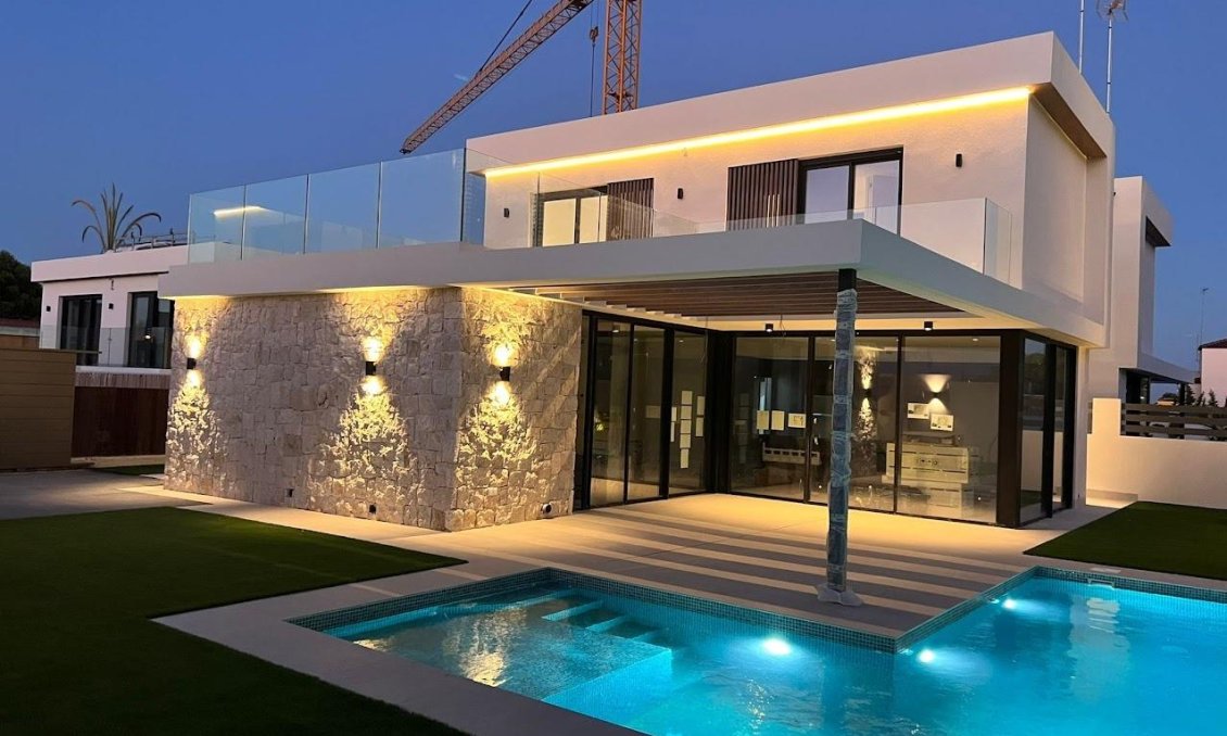 Neue Gebäude - Town House -
Orihuela Costa - Montezenia