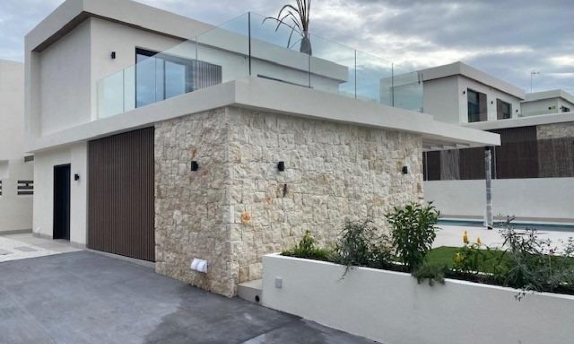 Neue Gebäude - Town House -
Orihuela Costa - Montezenia