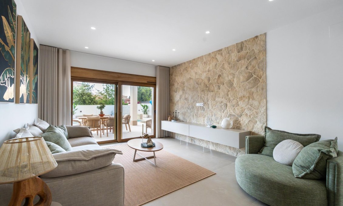 Obra nueva - Villa -
Orihuela Costa - Campoamor