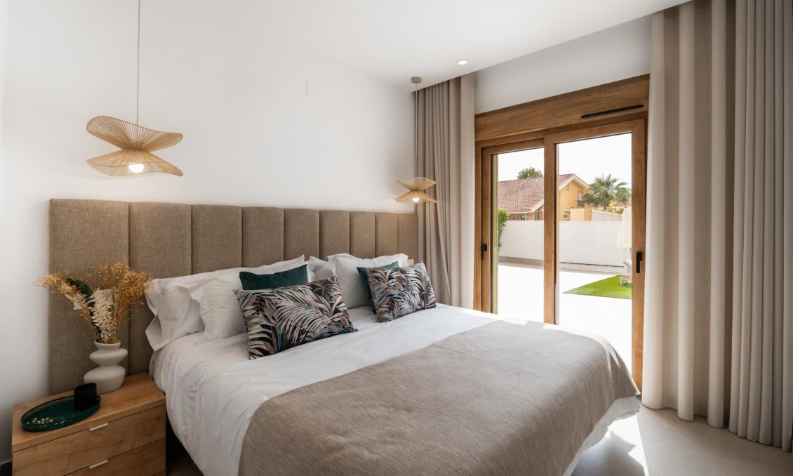 Obra nueva - Villa -
Orihuela Costa - Campoamor