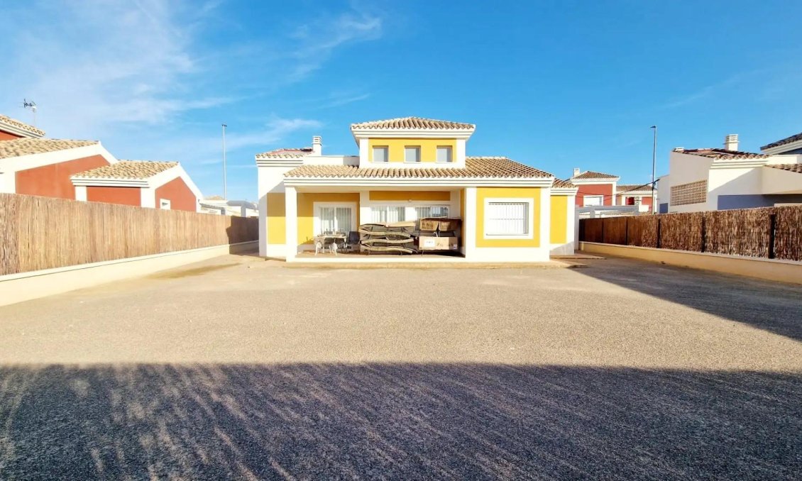 Obra nueva - Villa -
Lorca - Purias