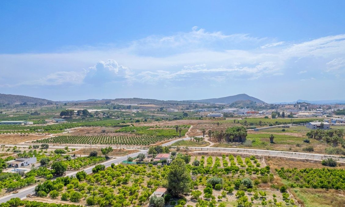 Obra nueva - Ático -
Jacarilla - pueblo