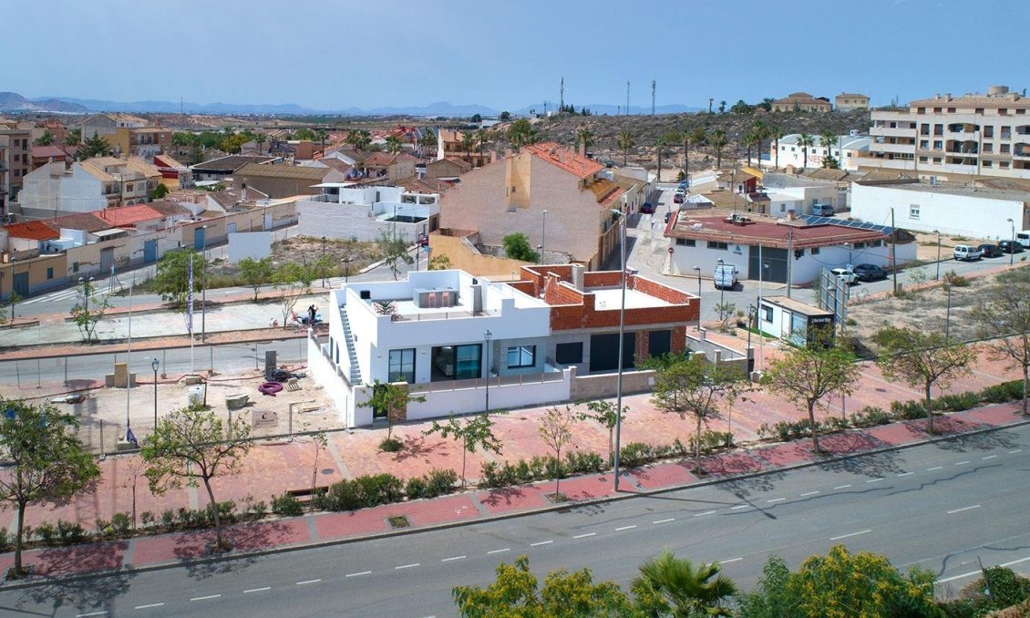 Obra nueva - Villa -
Sucina
