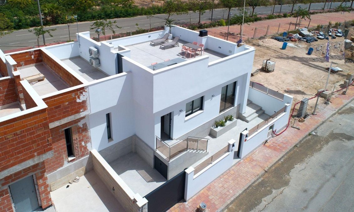 Obra nueva - Villa -
Sucina