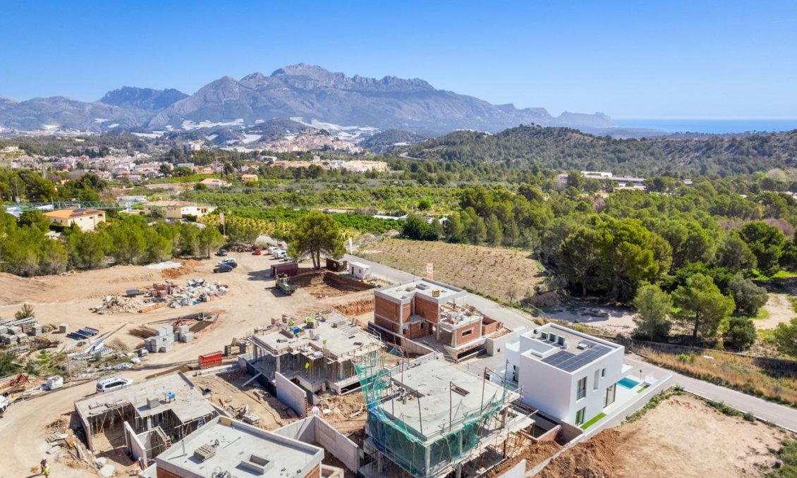 Obra nueva - Villa -
Polop - Urbanizaciones