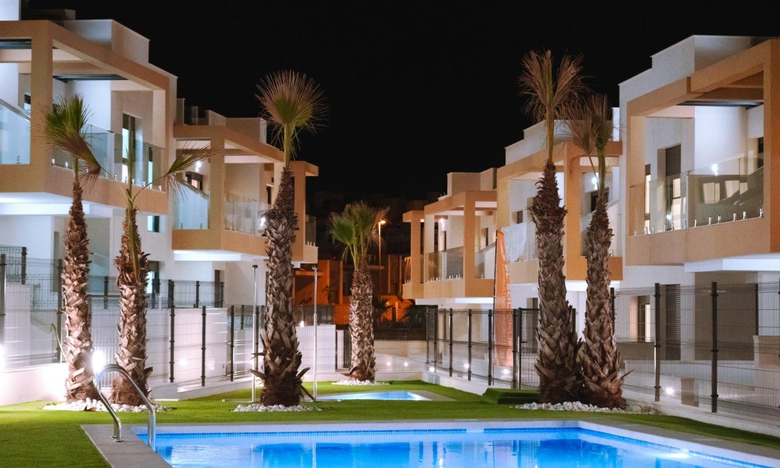 Obra nueva - Bungalow -
Orihuela Costa - PAU 26