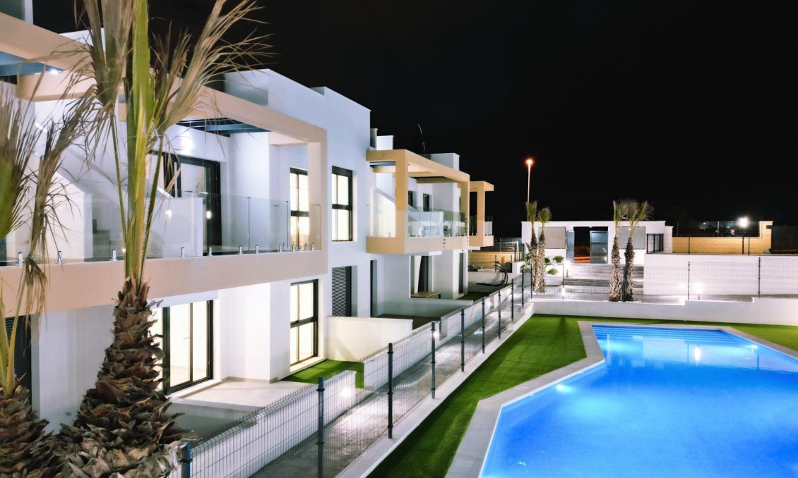 Obra nueva - Bungalow -
Orihuela Costa - PAU 26