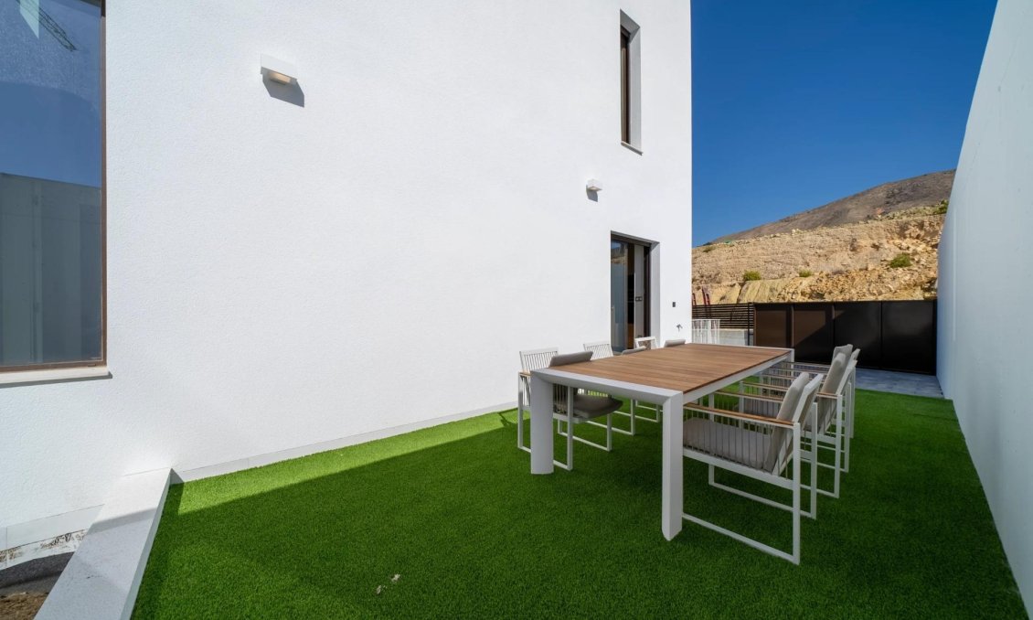Obra nueva - Villa -
Finestrat - Golf Bahia