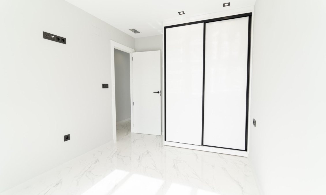 Obra nueva - Villa -
Orihuela Costa - Punta Prima
