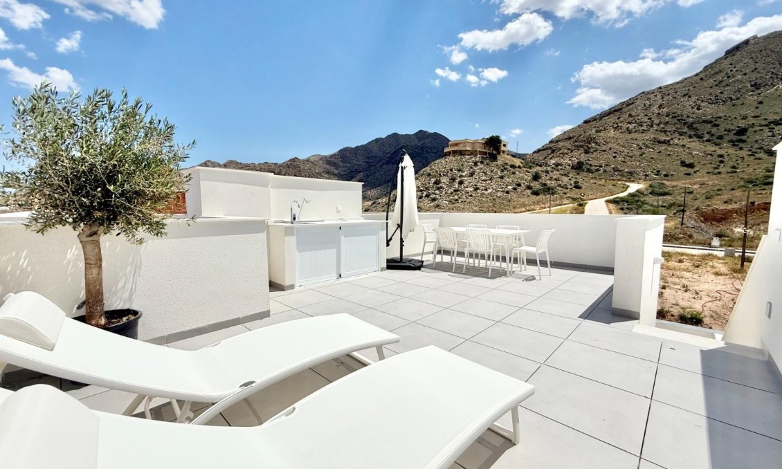 Obra nueva - Town House -
Cox - San Fernando