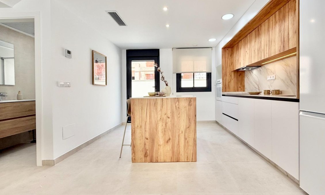 Obra nueva - Town House -
Cox - San Fernando