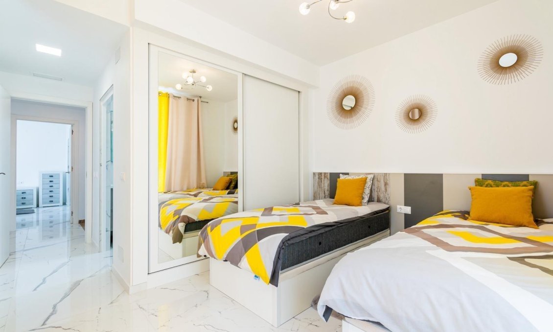 Obra nueva - Villa -
Orihuela Costa - PAU 26