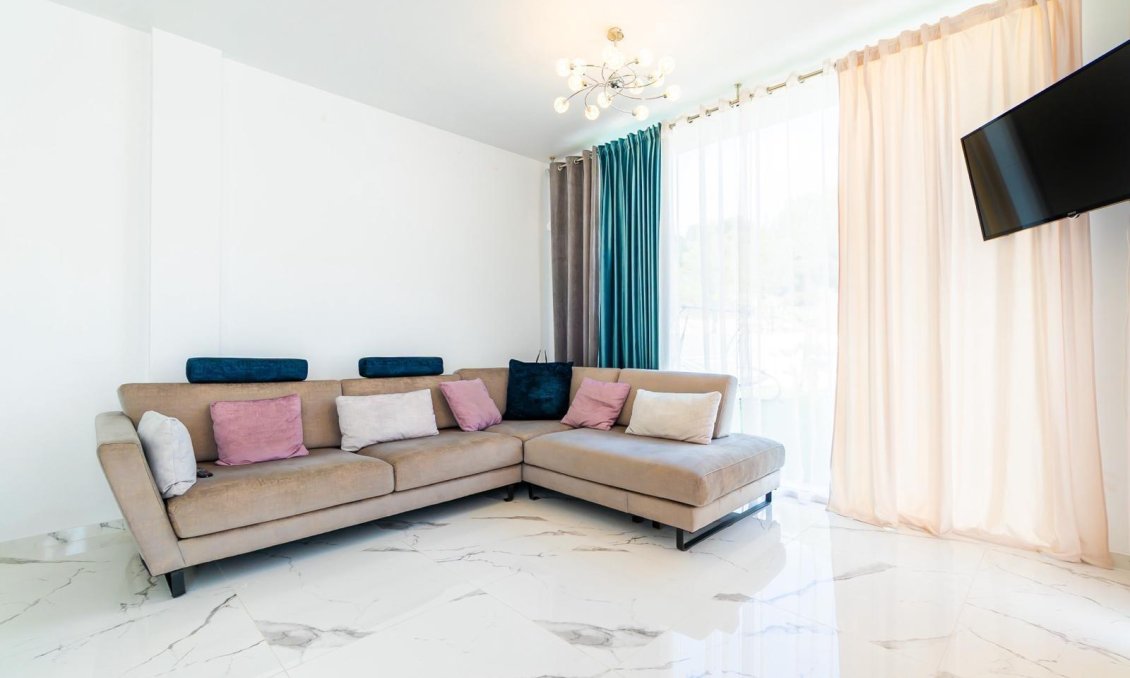 Obra nueva - Villa -
Orihuela Costa - PAU 26