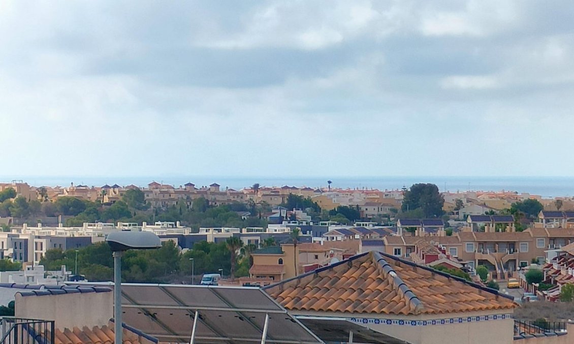 Obra nueva - Villa -
Orihuela Costa - PAU 26
