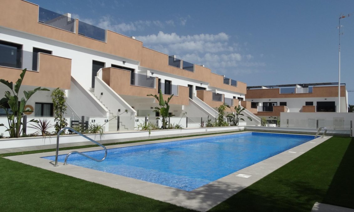 Obra nueva - Bungalow -
Pilar de la Horadada - pueblo