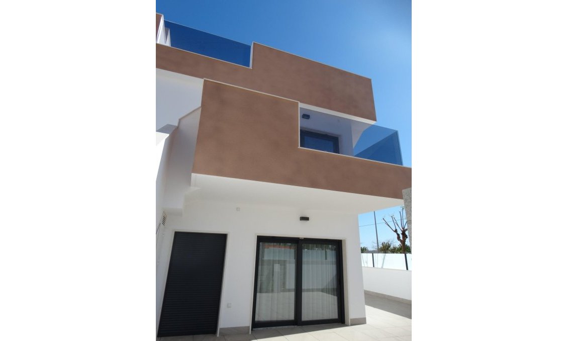 Neue Gebäude - Bungalow -
Pilar de la Horadada - pueblo