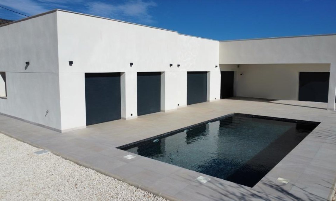 Neue Gebäude - Villa -
Pinoso - Lel