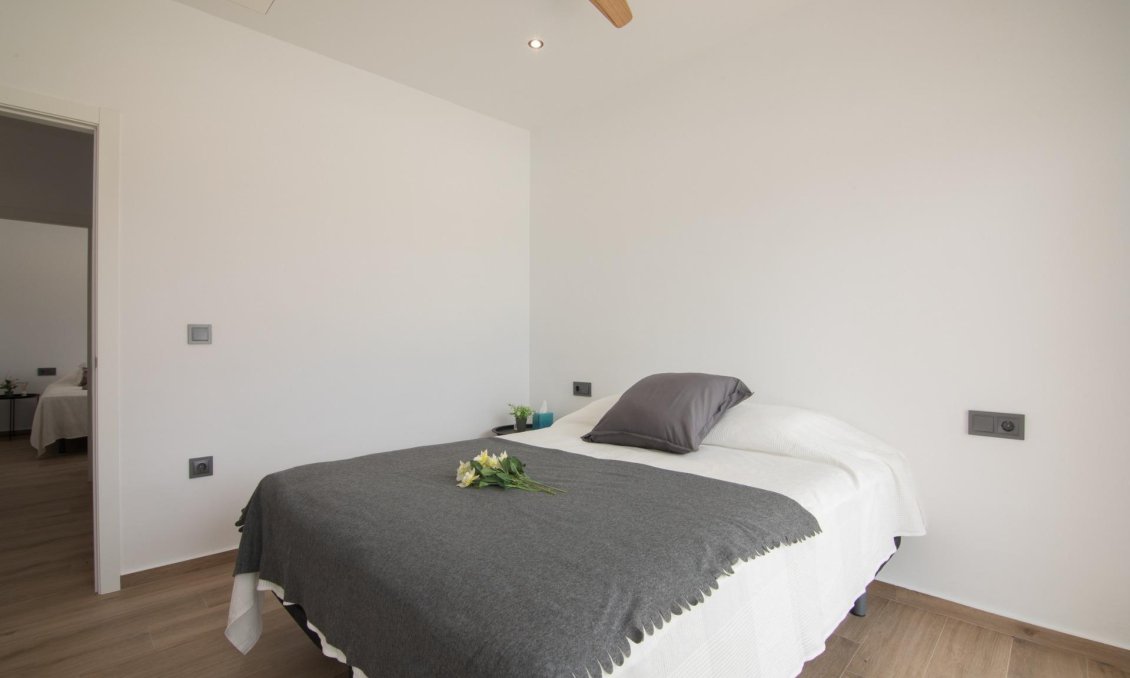 Obra nueva - Villa -
Pinoso - Lel