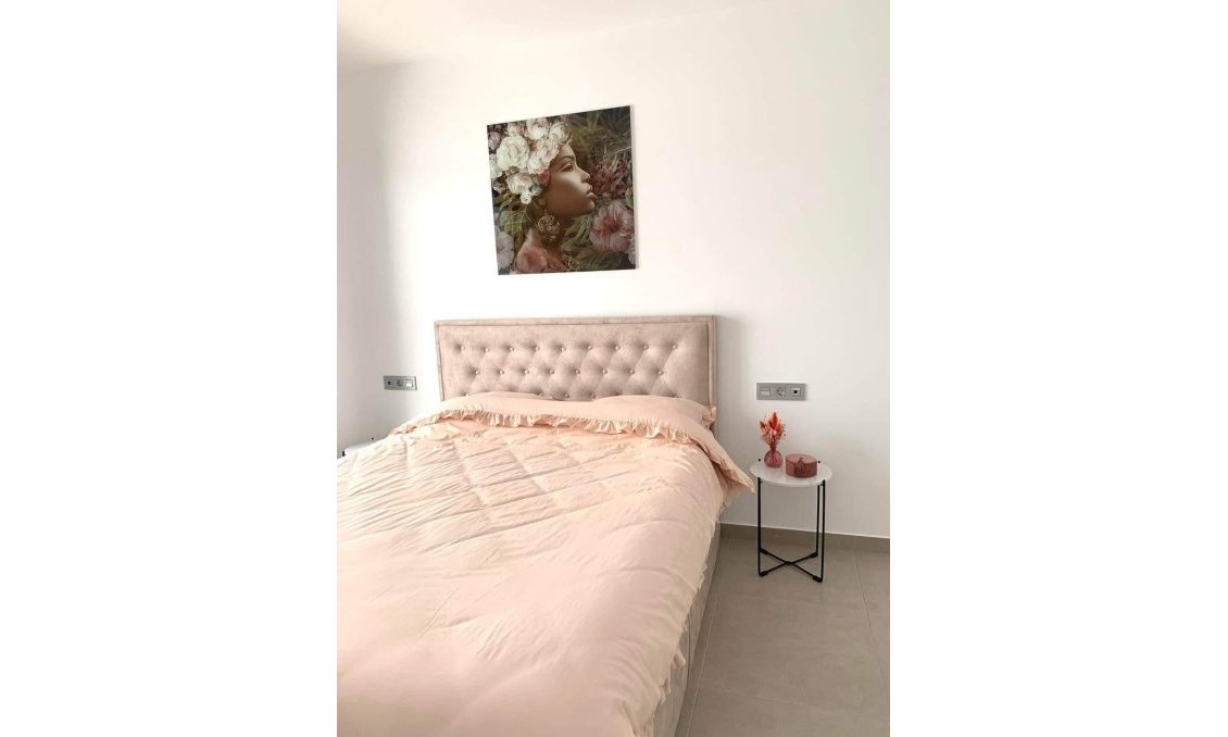 Obra nueva - Apartamento -
Pilar de la Horadada - pueblo