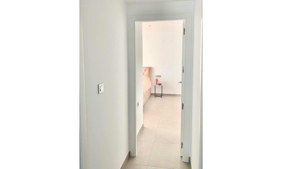 Neue Gebäude - Wohnung -
Pilar de la Horadada - pueblo