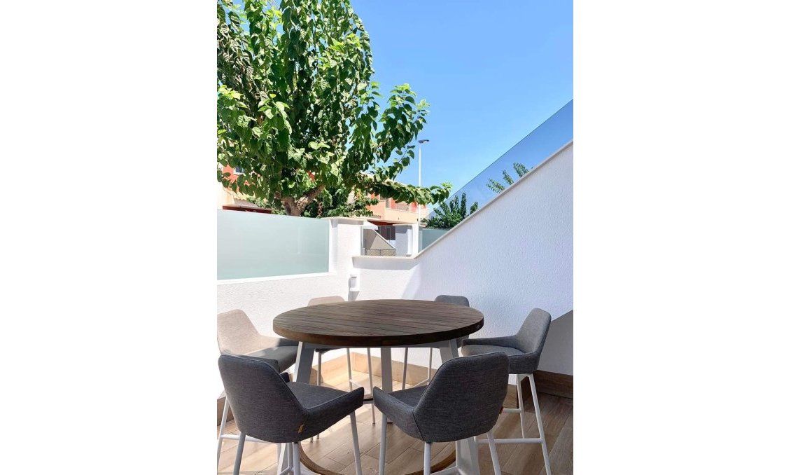 Neue Gebäude - Wohnung -
Pilar de la Horadada - pueblo