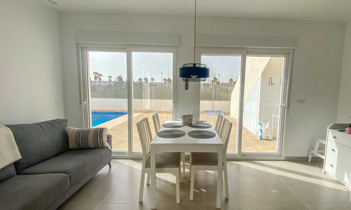 Obra nueva - Villa -
Los Alcazares - Serena Golf
