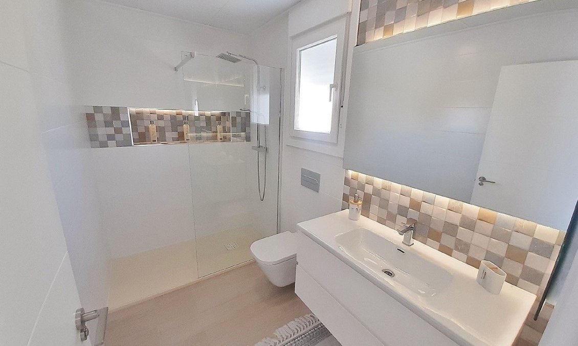 Obra nueva - Town House -
Avileses