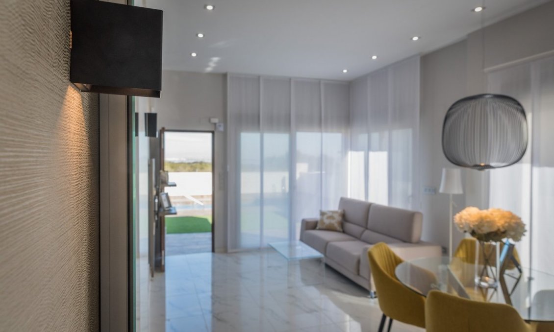 Neue Gebäude - Villa -
Orihuela Costa - PAU 8