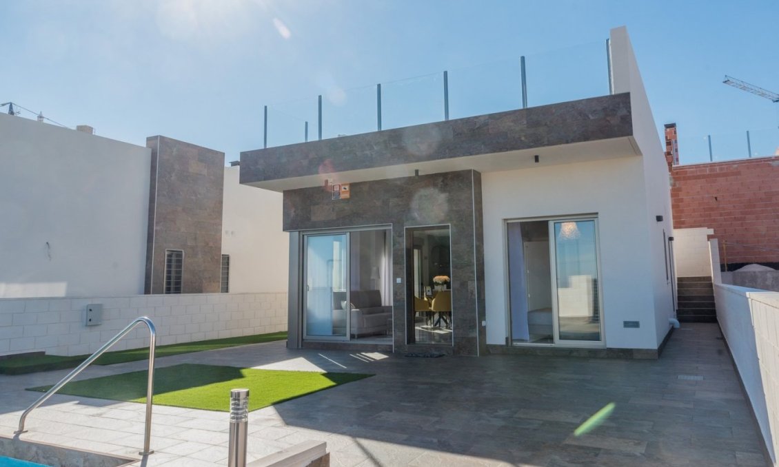 Neue Gebäude - Villa -
Orihuela Costa - PAU 8